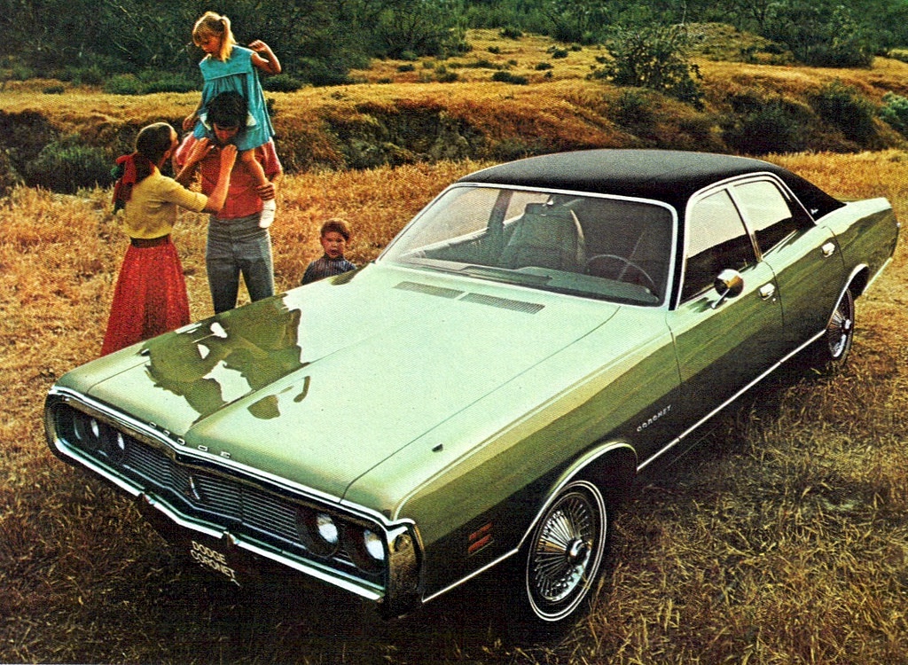 1971 Dodge Coronet Brougham 4-Door